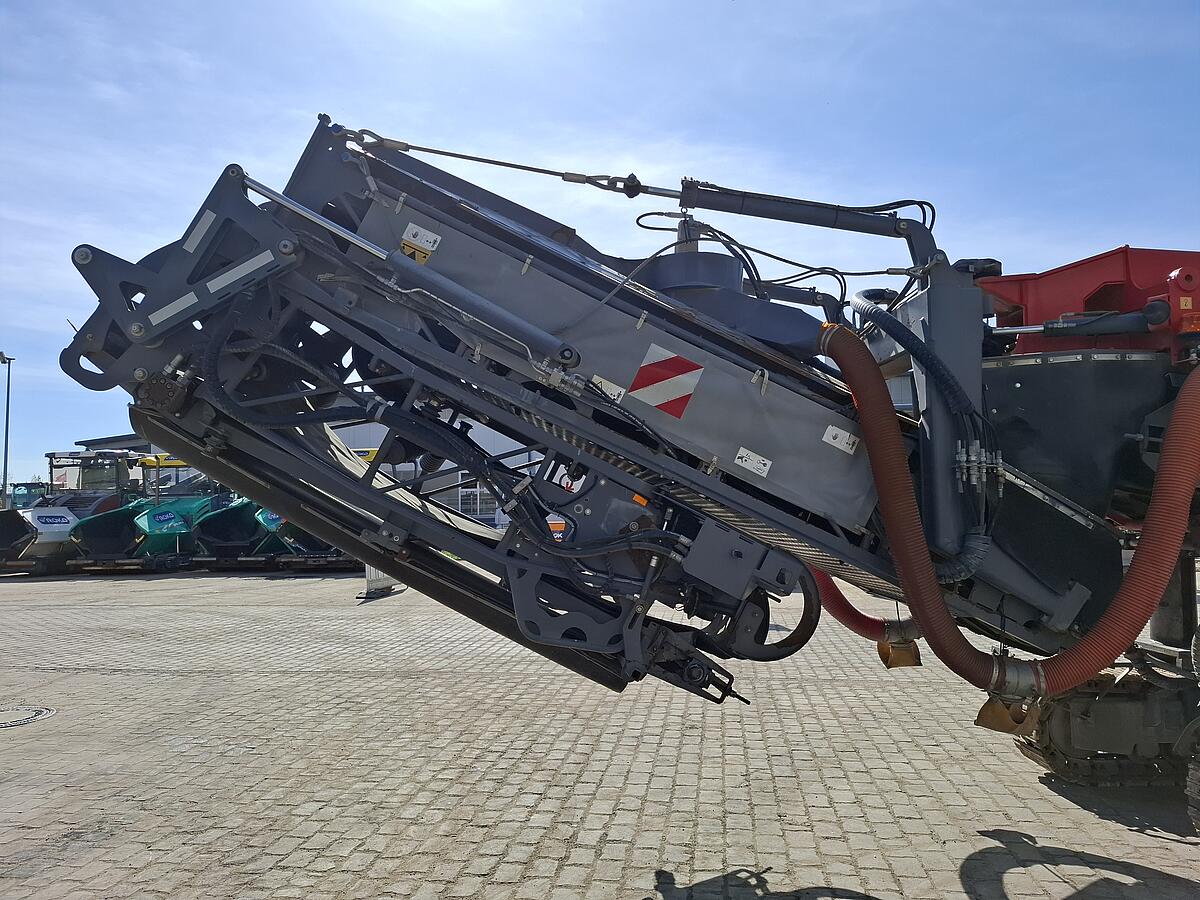 Straßenfräsen Wirtgen W 250i