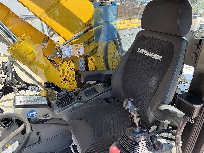 Zweiwegebagger Liebherr A 922 Rail Litronic