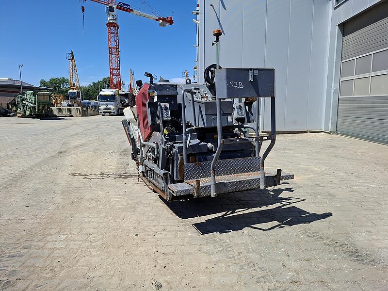 Kleinfertiger Dynapac F 1200 CS