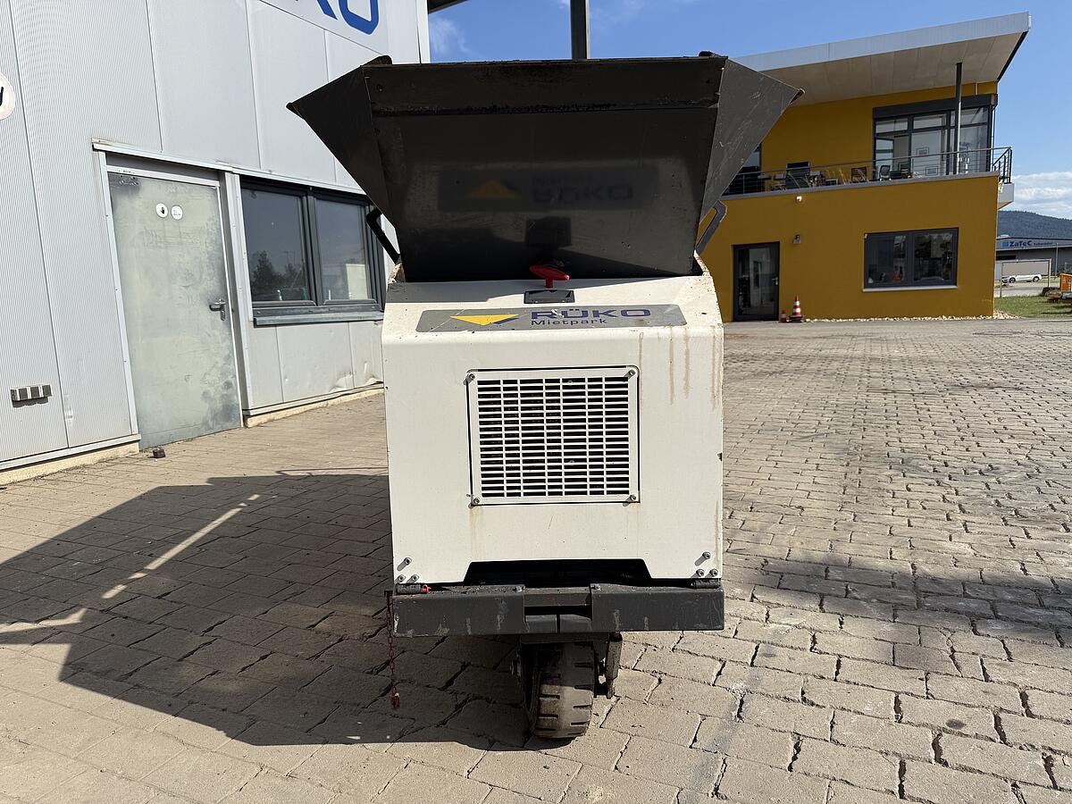 Kleinfertiger Dynapac F80W
