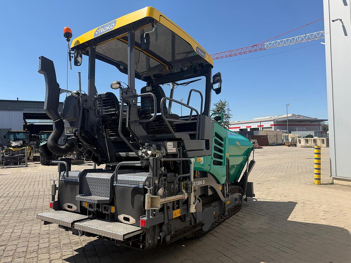 Kettenfertiger Vögele Super 1300-3i