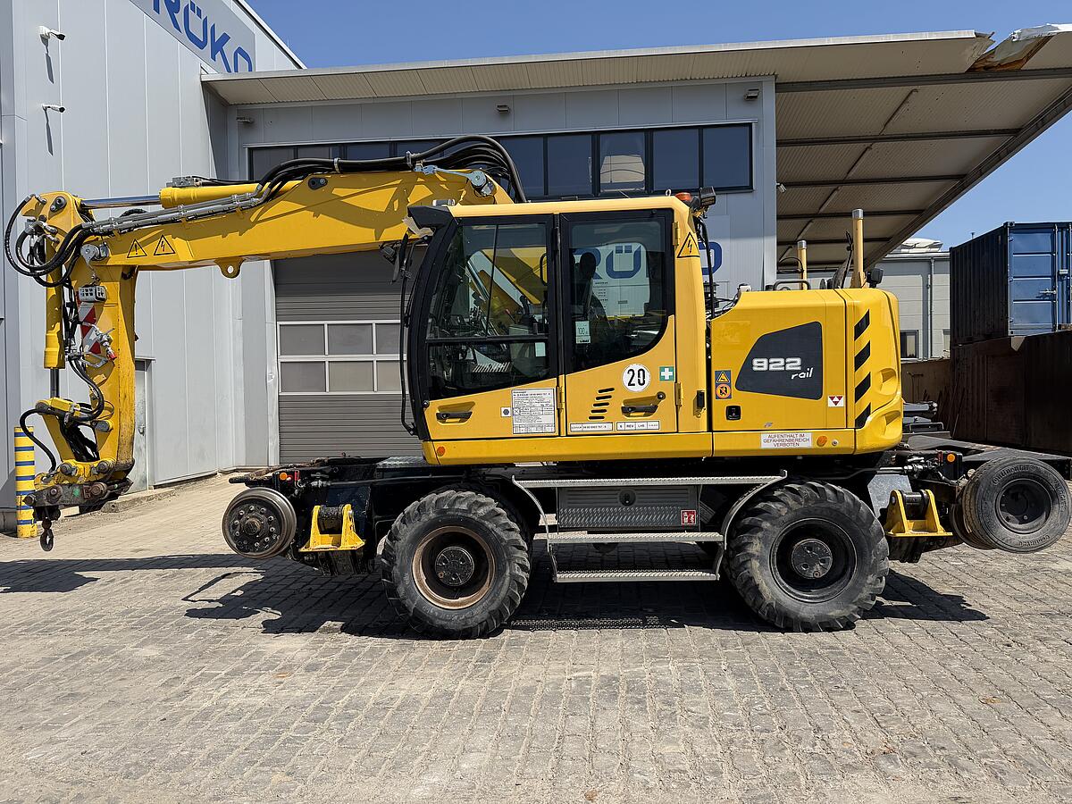 Zweiwegebagger Liebherr A 922 Rail Litronic