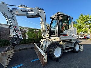 Liebherr Mobilbagger A 910 Compact