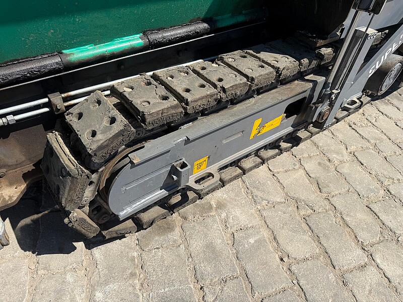 Kleinfertiger Vögele Super 800-3i