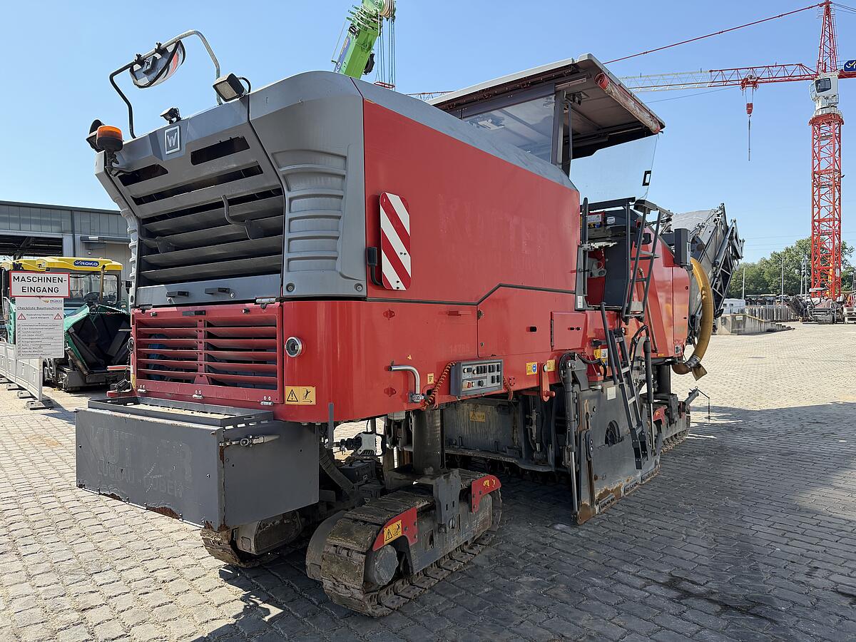 Straßenfräsen Wirtgen W 210 XP