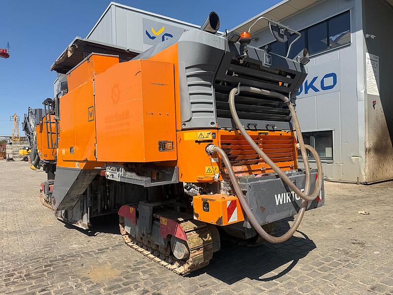 Straßenfräsen Wirtgen W 250i
