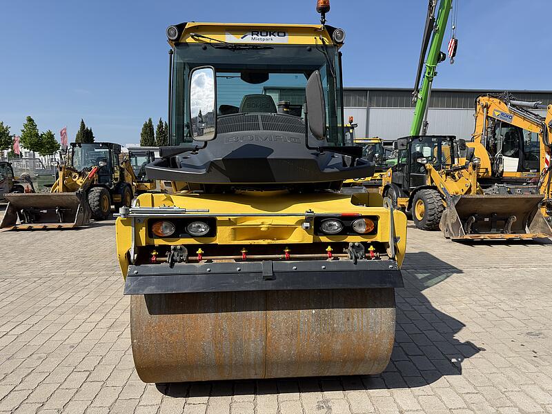 Tandemwalze Bomag BW 174 AP-4v