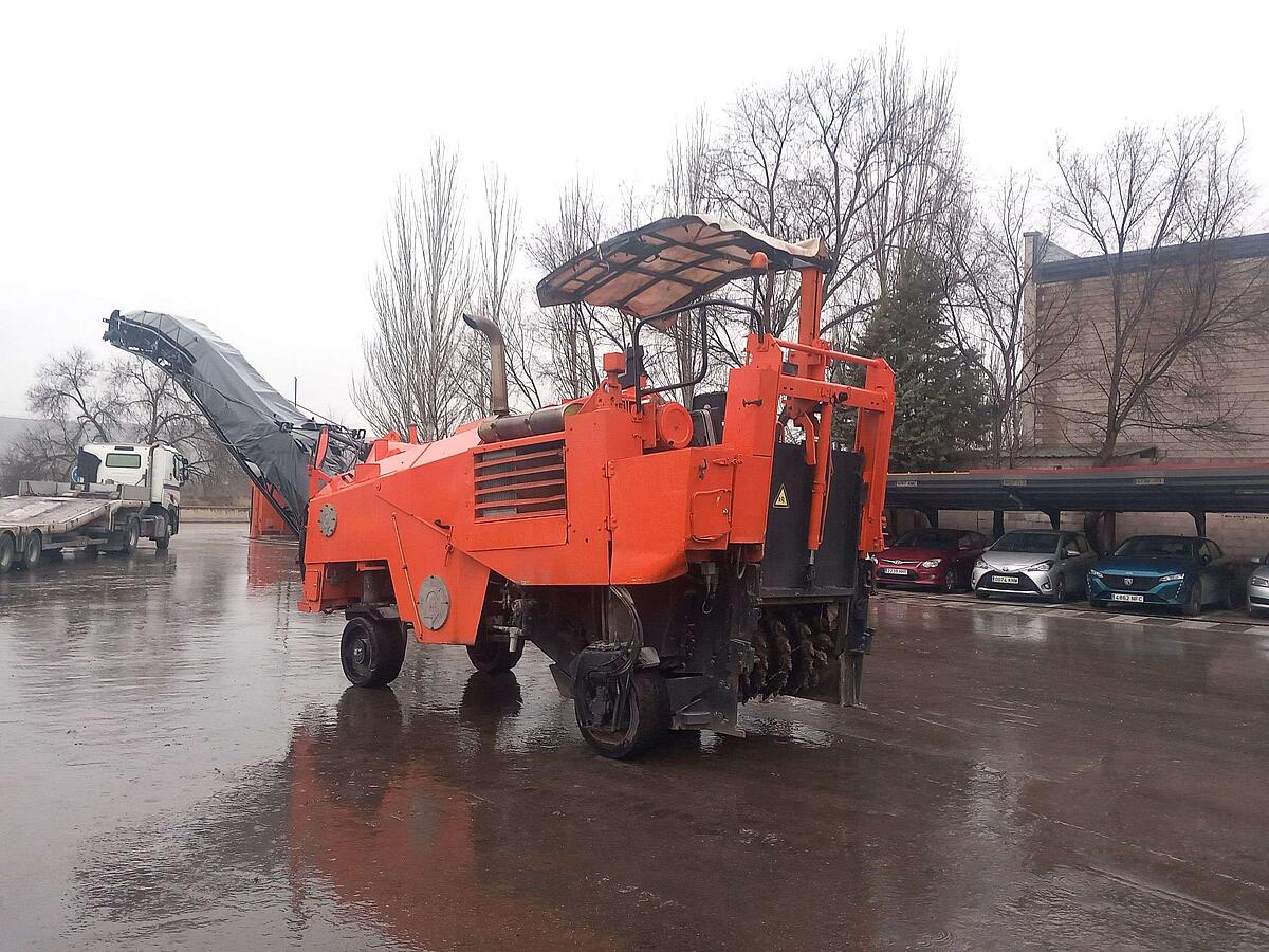 Straßenfräsen Wirtgen W 1300 F