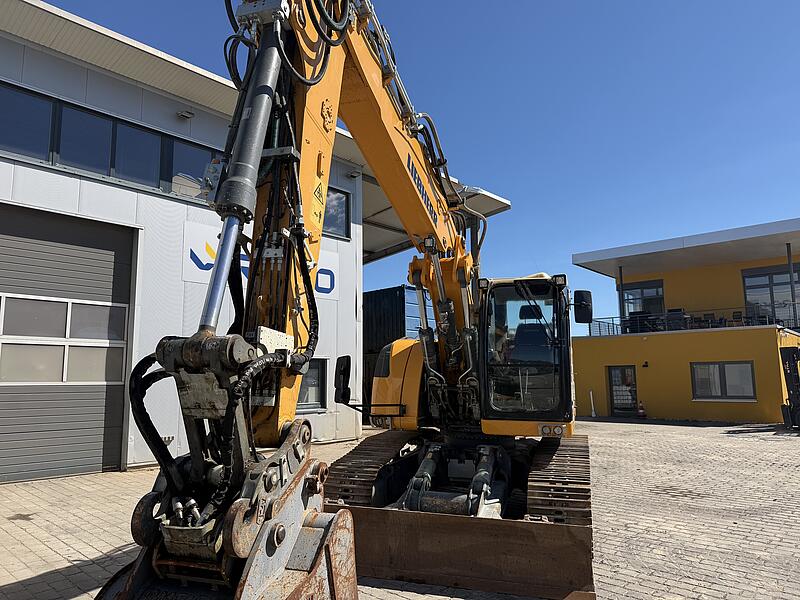 Kettenbagger Liebherr R 920 Compact LC