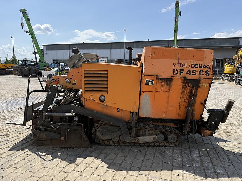 Kleinfertiger Dynapac DF 45 CS