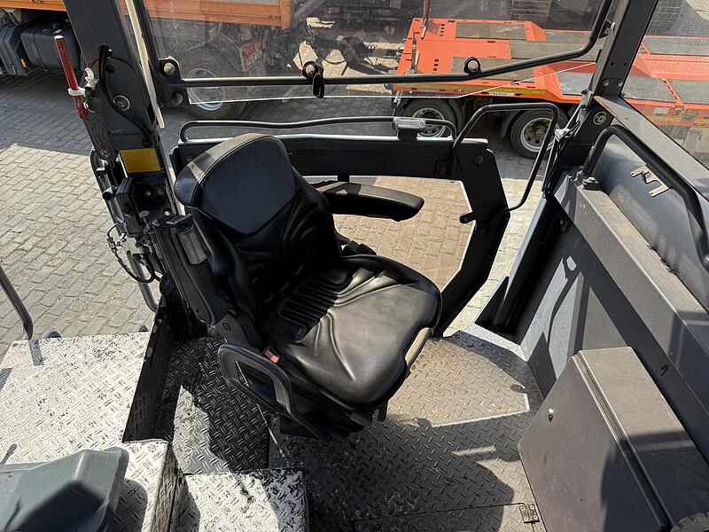 Beschicker Bomag BMF 2500 M