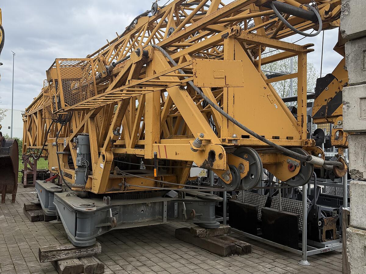 Kran-Untendreher Liebherr 71 K incl. Transportachsen 25km/h