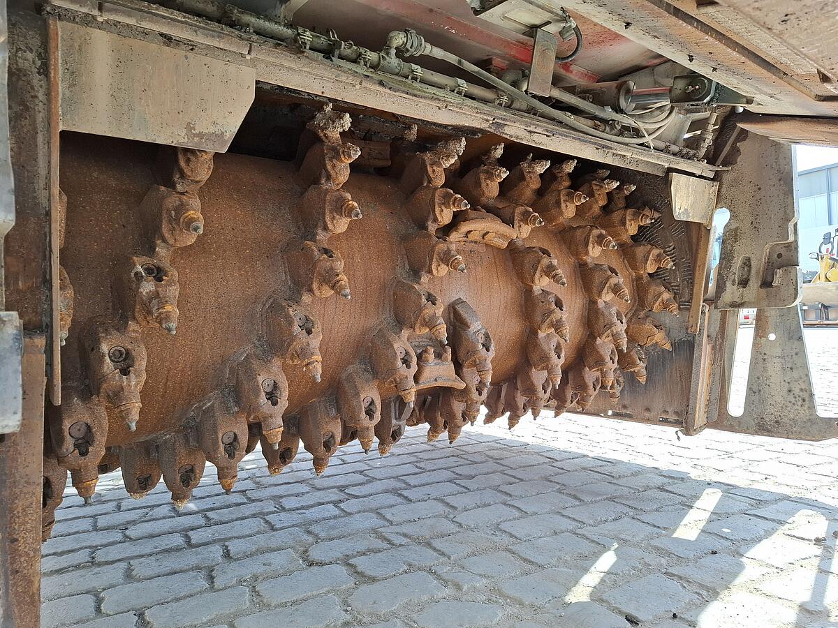 Straßenfräsen Wirtgen W 250i
