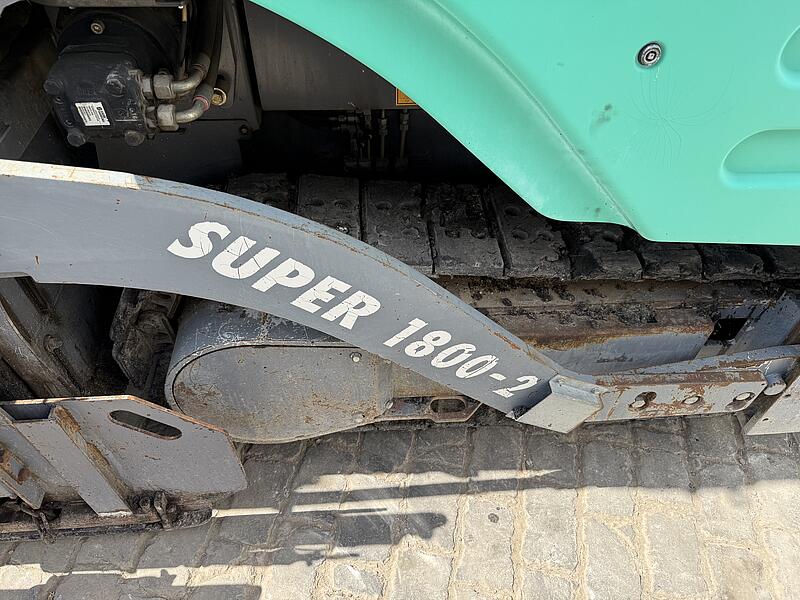 Kettenfertiger Vögele Super 1800-2