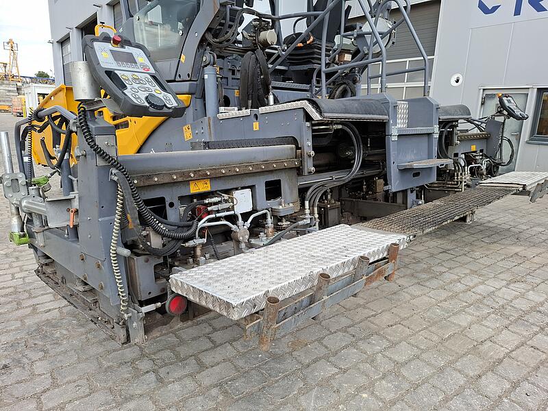 Kettenfertiger Vögele S 1800-3i