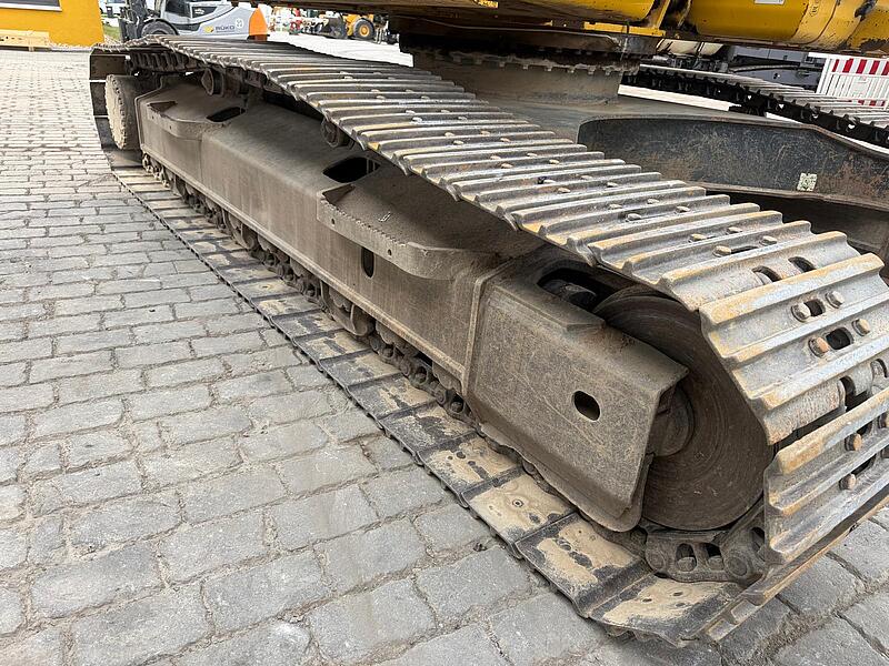 Kettenbagger Komatsu PC 240 LC-11