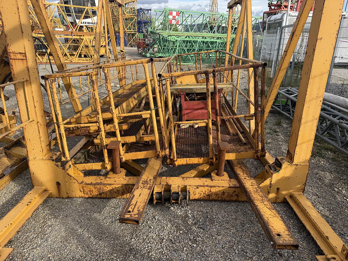 Kran - Turmstück Liebherr Klettereinheit 256HC mit Hydraulikaggregat
