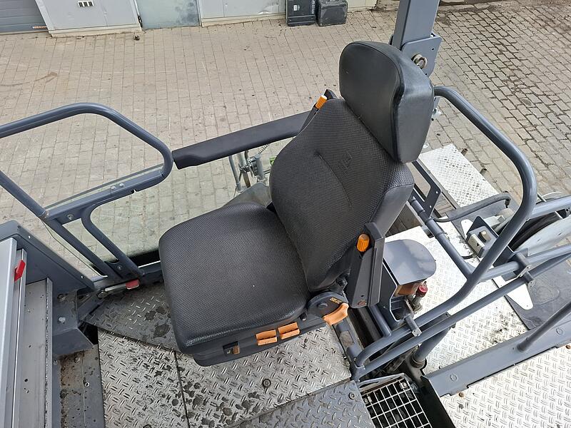 Kettenfertiger Vögele S 1800-3i