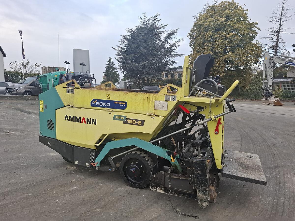 Kleinfertiger Ammann AFW 150-2