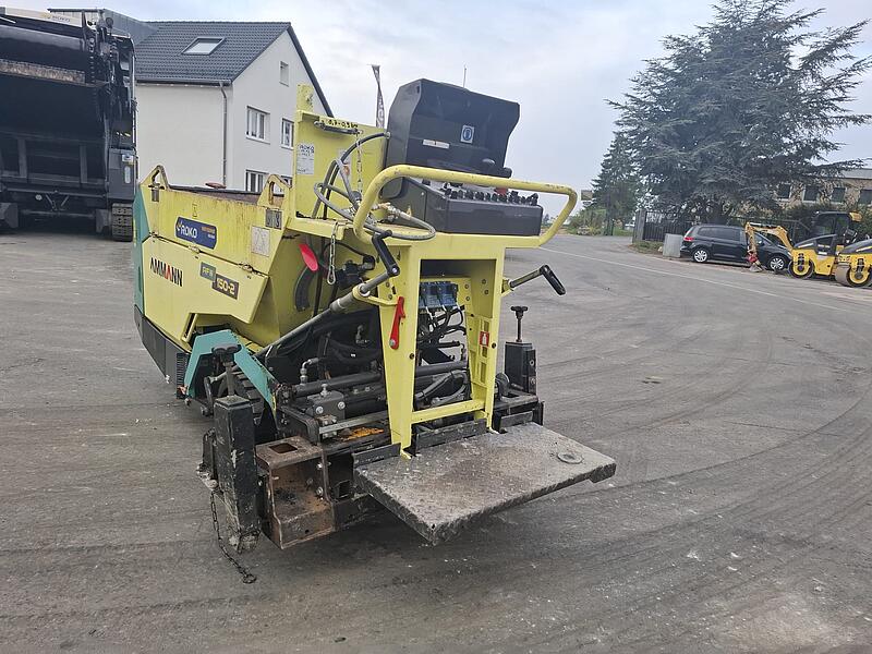 Kleinfertiger Ammann AFW 150-2
