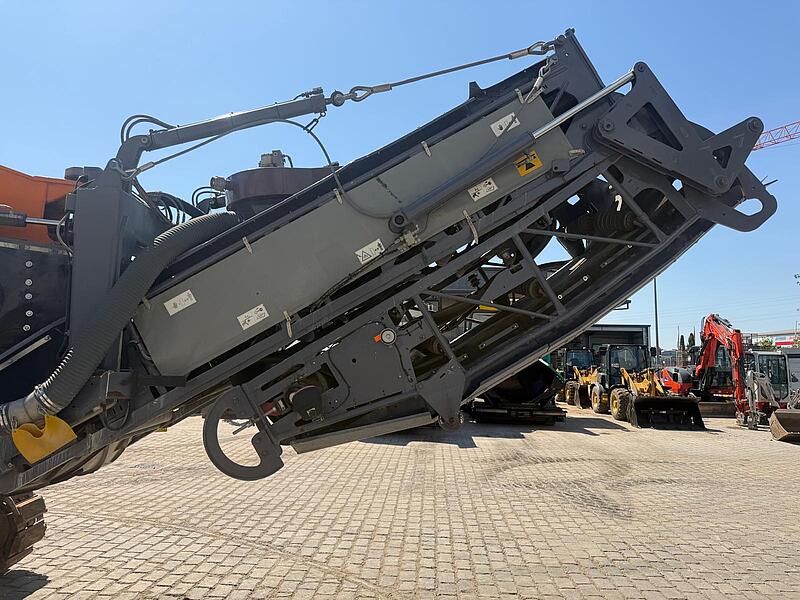 Straßenfräsen Wirtgen W 250i